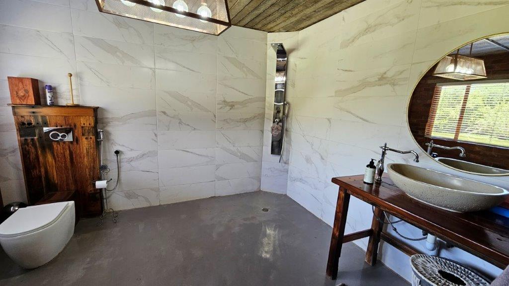 8 Bedroom Property for Sale in Skeerpoort North West